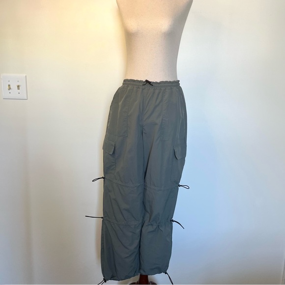 Zoe Green Cargo Pants Straight Leg Size Small - Picture 9 of 9